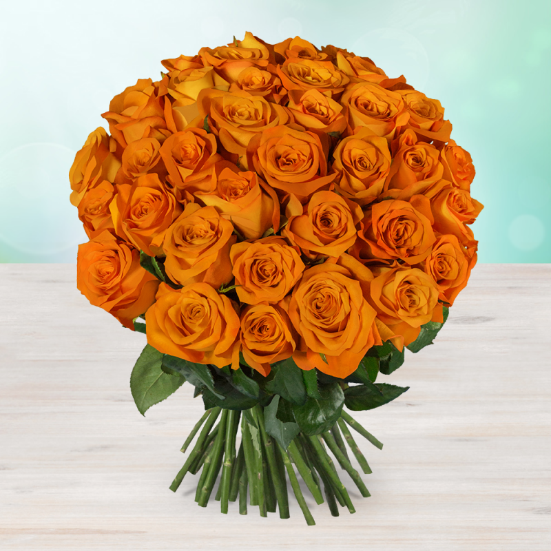 Kytica oranžových čerstvých ruží